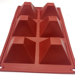 FORMA SILICONE PIRÂMIDE